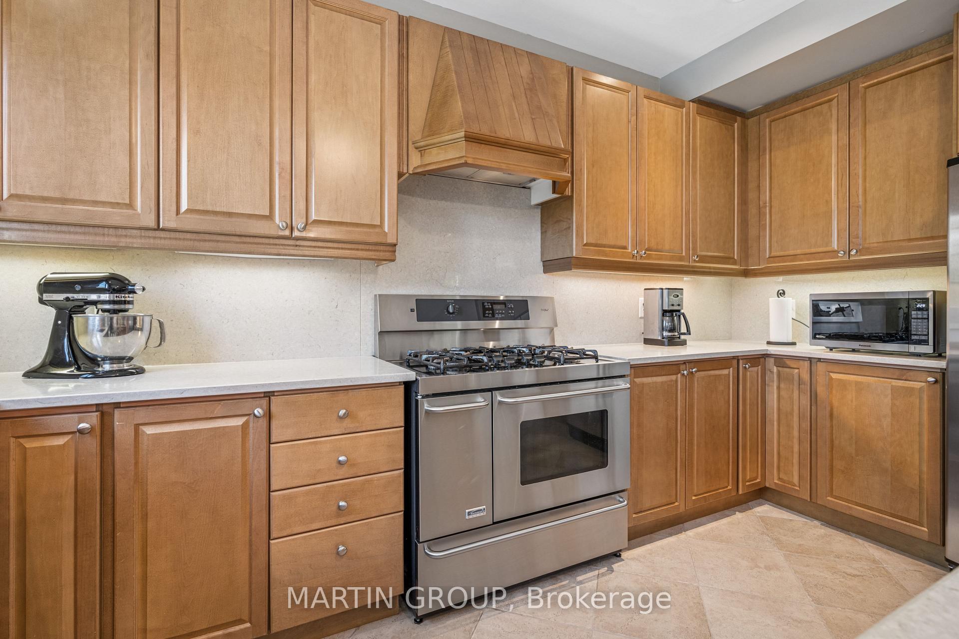 Photo 17 of 2283 Briargrove Circle, Oakville, Westmount — HOMEH