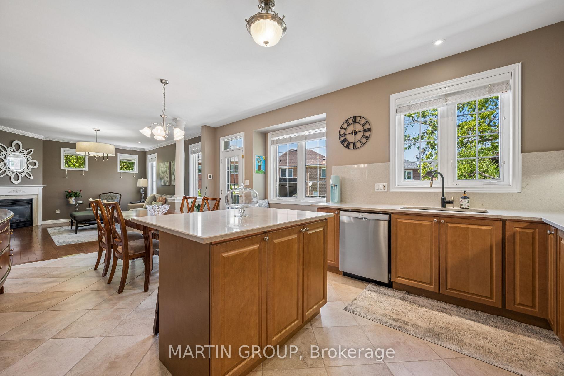 Photo 19 of 2283 Briargrove Circle, Oakville, Westmount — HOMEH