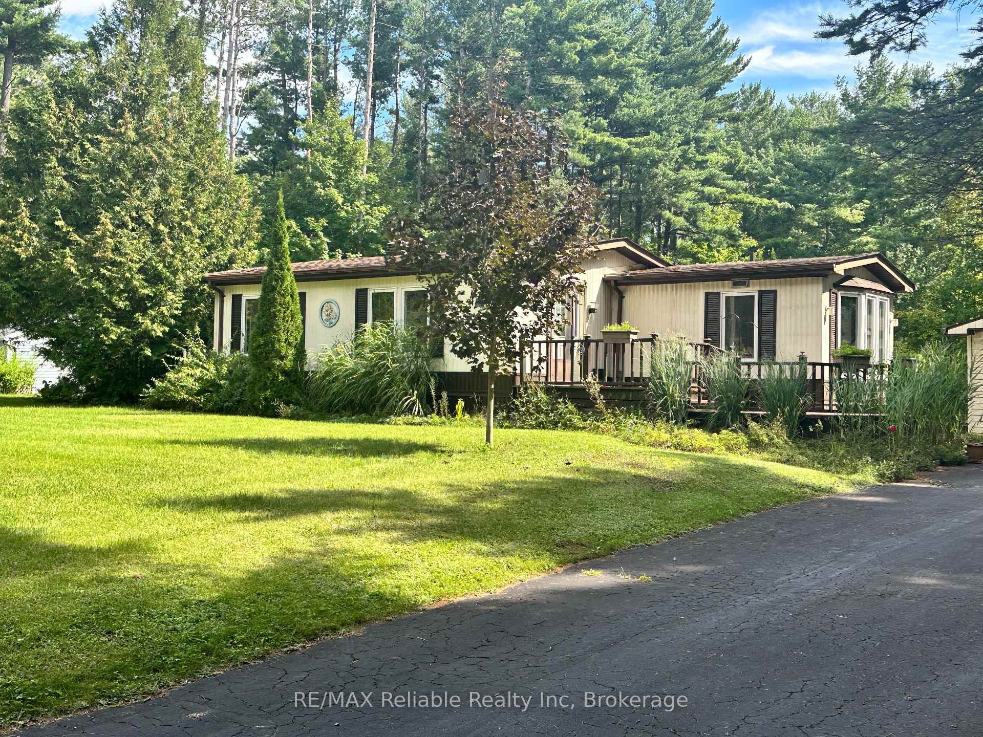 Photo 7 of 118 Tamarack Drive, Central Huron, Goderich — HOMEH