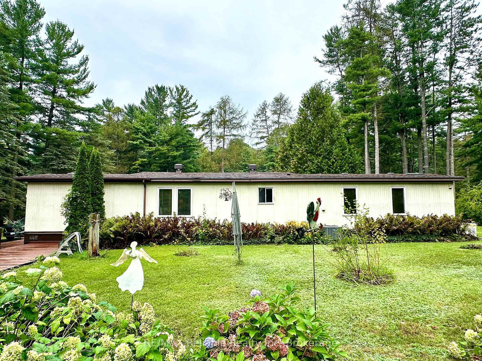 Photo 9 of 118 Tamarack Drive, Central Huron, Goderich — HOMEH