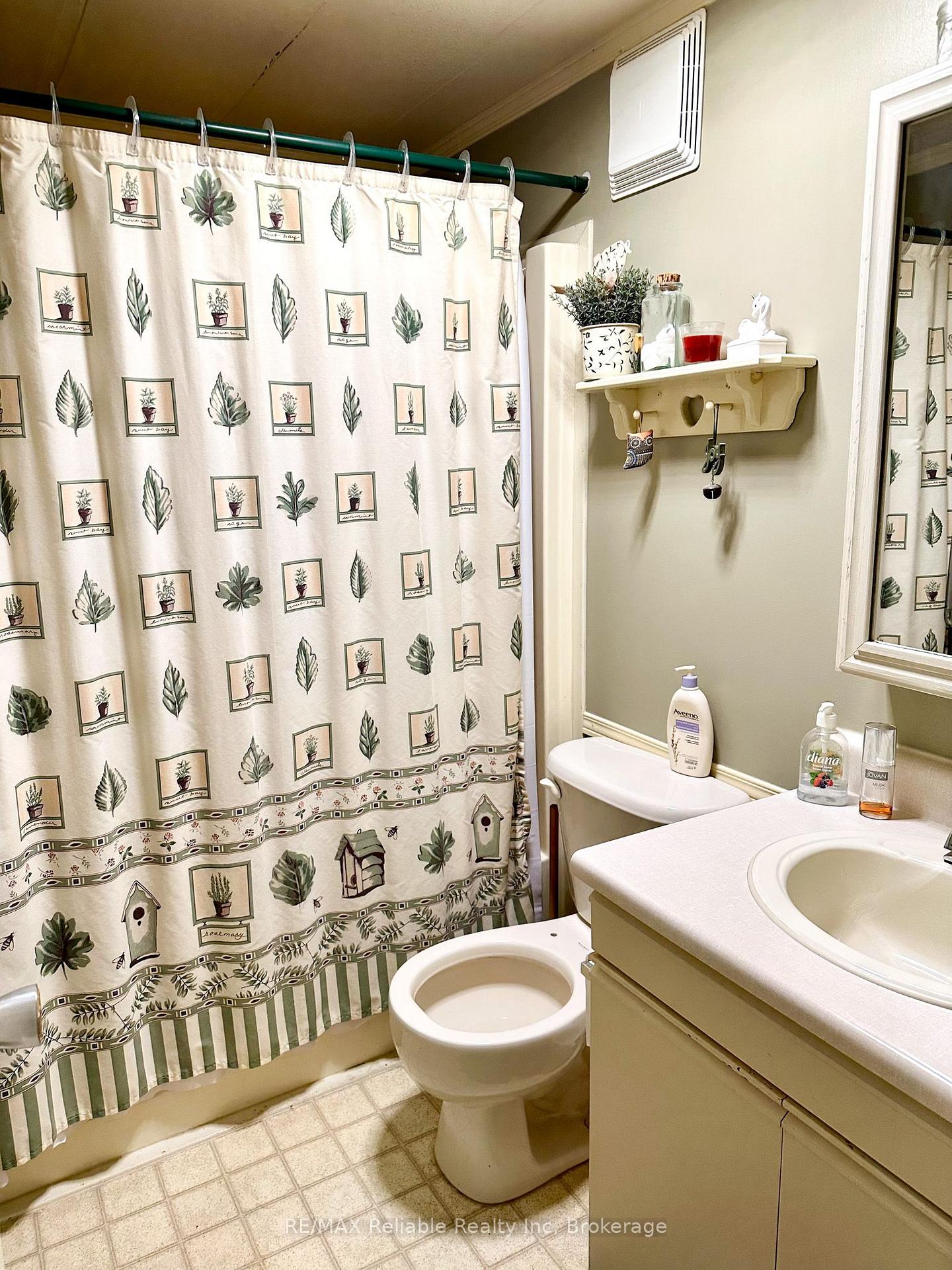 Photo 38 of 118 Tamarack Drive, Central Huron, Goderich — HOMEH