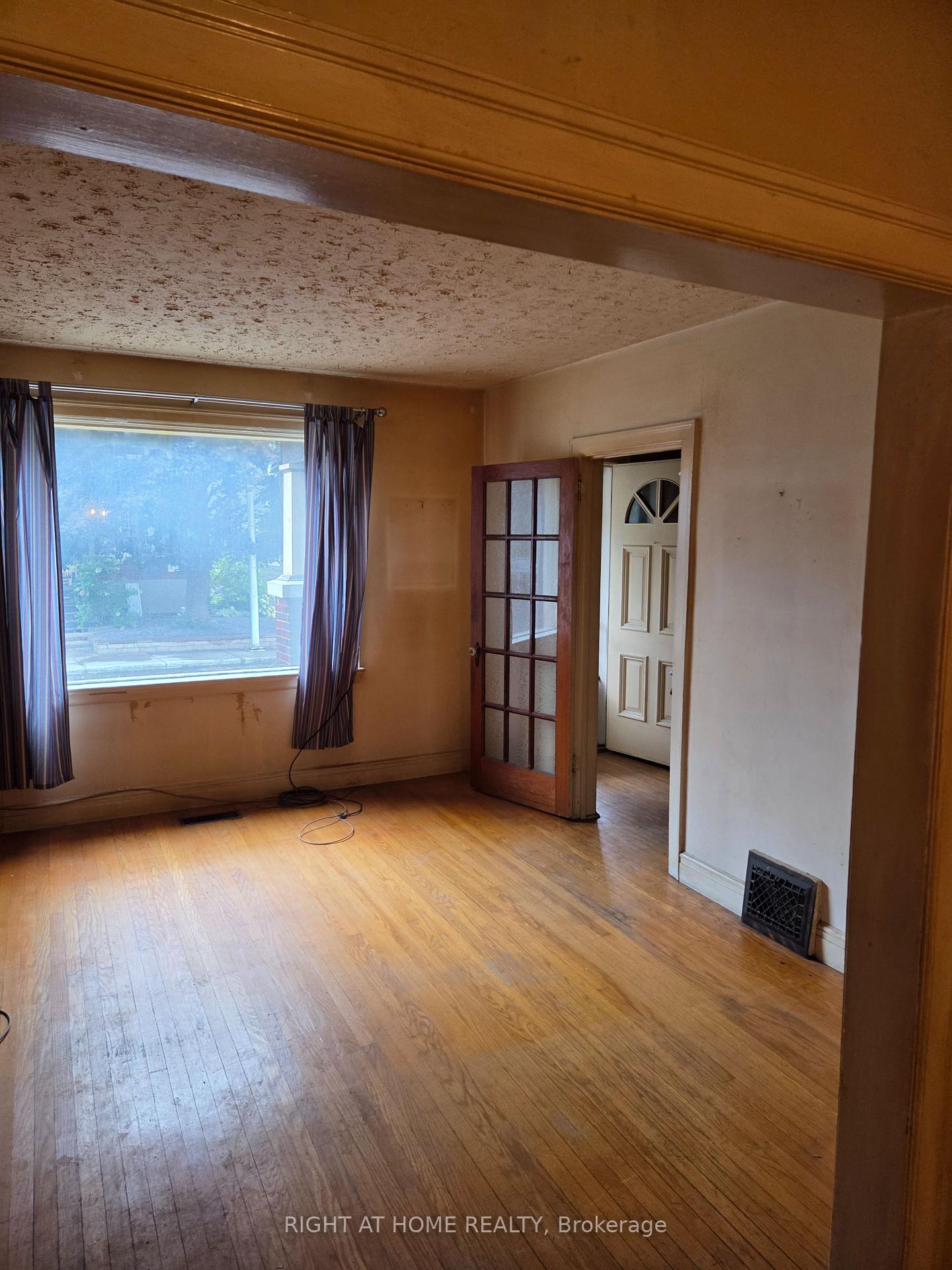 Photo 3 of 88 Lees Avenue, Ottawa, Ottawa East — HOMEH