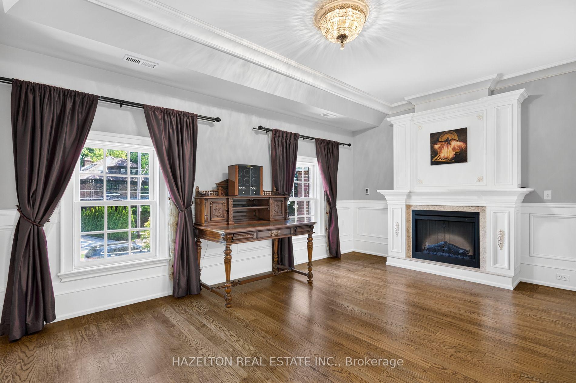 Photo 29 of 246 Riverside Drive, Toronto, High Park-Swansea — HOMEH