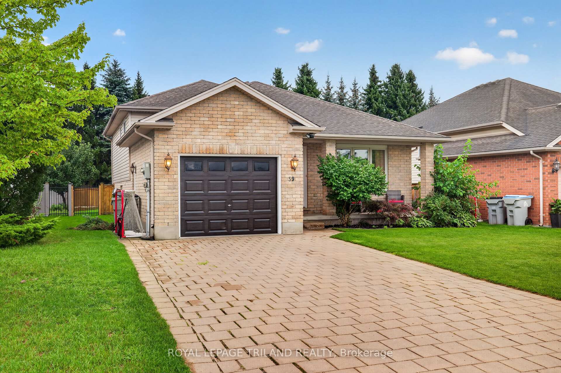 Photo 4 of 59 Queensway Drive, Strathroy-Caradoc, SE — HOMEH