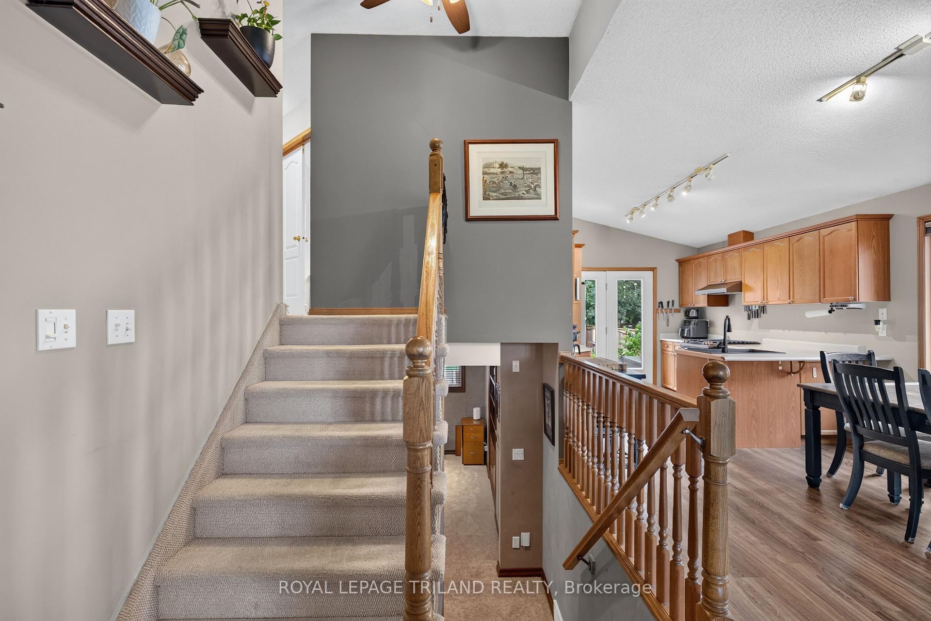 Photo 9 of 59 Queensway Drive, Strathroy-Caradoc, SE — HOMEH
