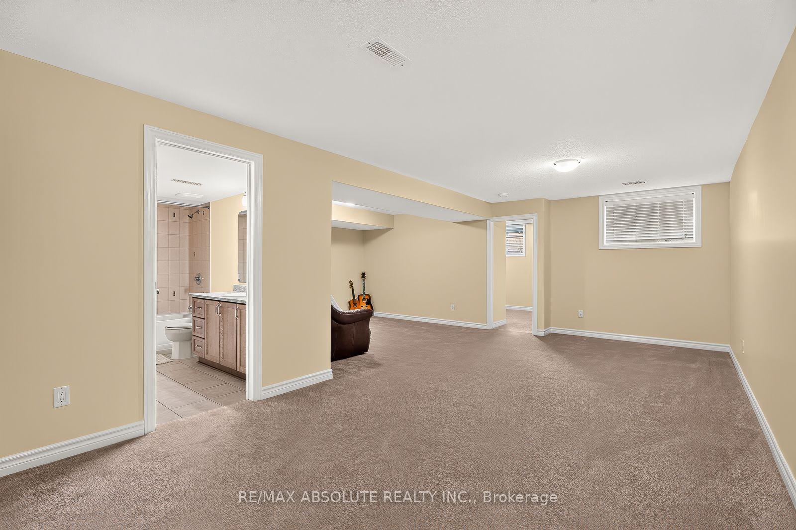 Photo 28 of 1070 Northgraves Crescent, Ottawa, Kanata - Emerald Meadows/Trailwest — HOMEH