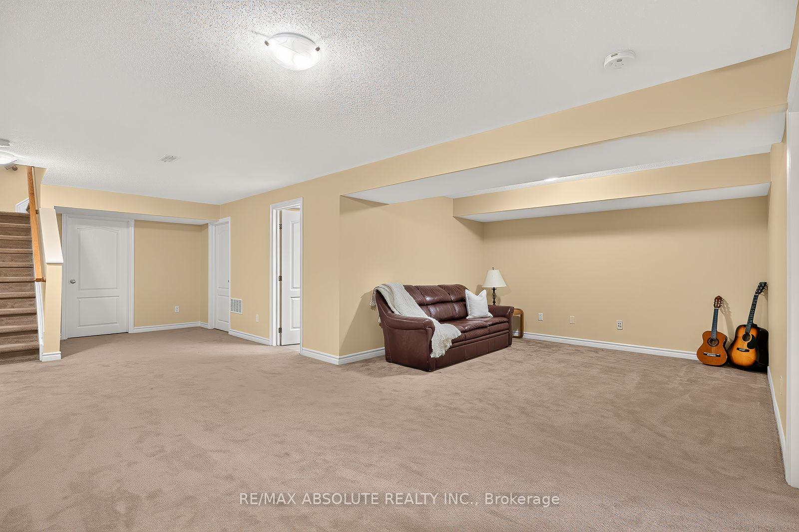 Photo 29 of 1070 Northgraves Crescent, Ottawa, Kanata - Emerald Meadows/Trailwest — HOMEH