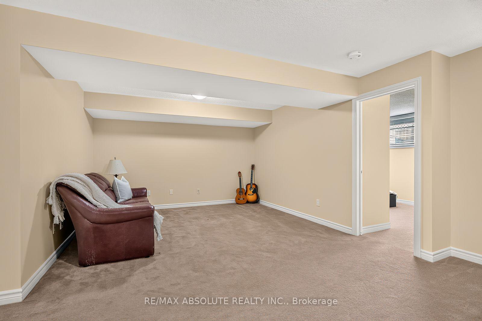 Photo 30 of 1070 Northgraves Crescent, Ottawa, Kanata - Emerald Meadows/Trailwest — HOMEH