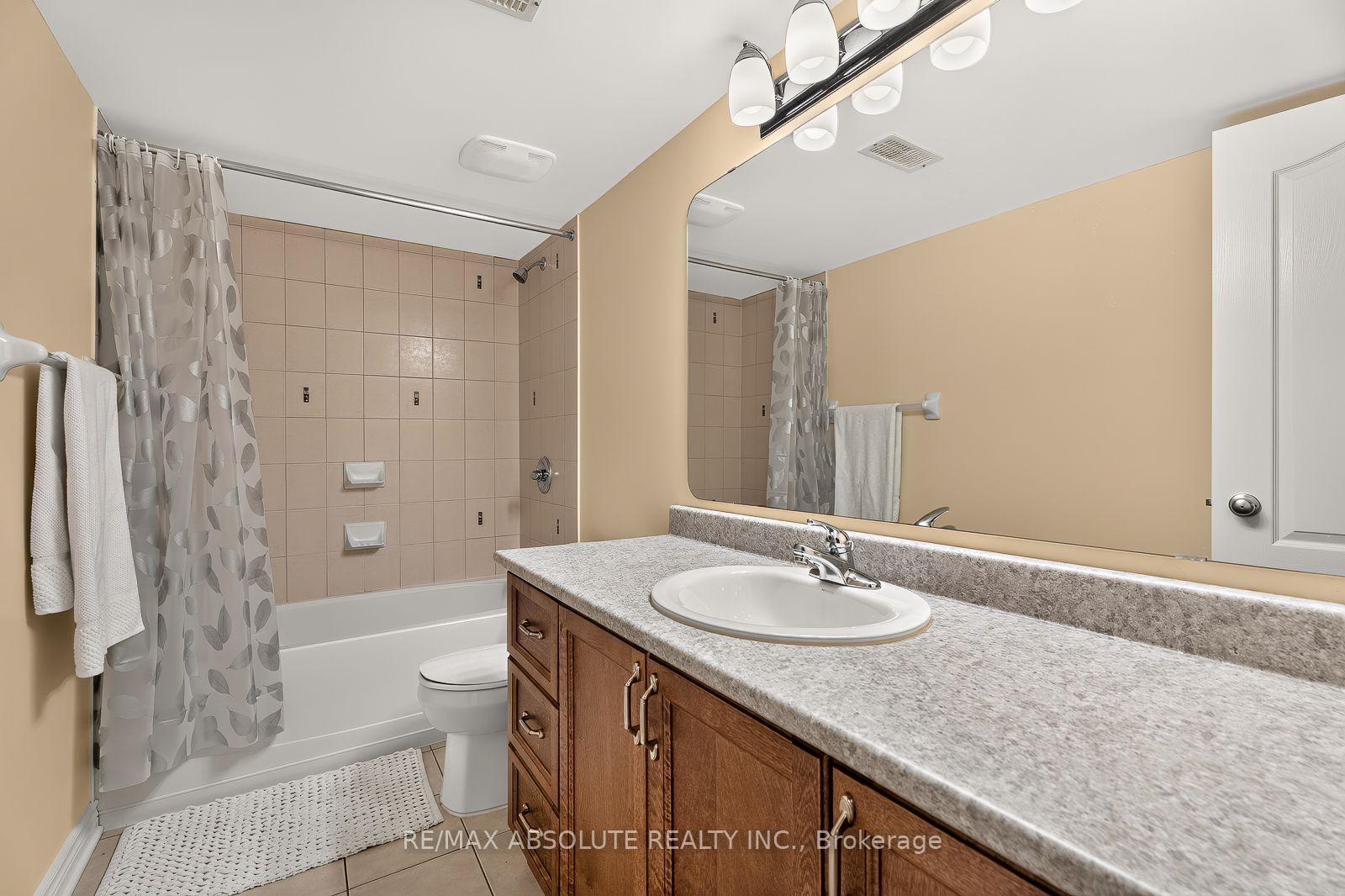 Photo 32 of 1070 Northgraves Crescent, Ottawa, Kanata - Emerald Meadows/Trailwest — HOMEH