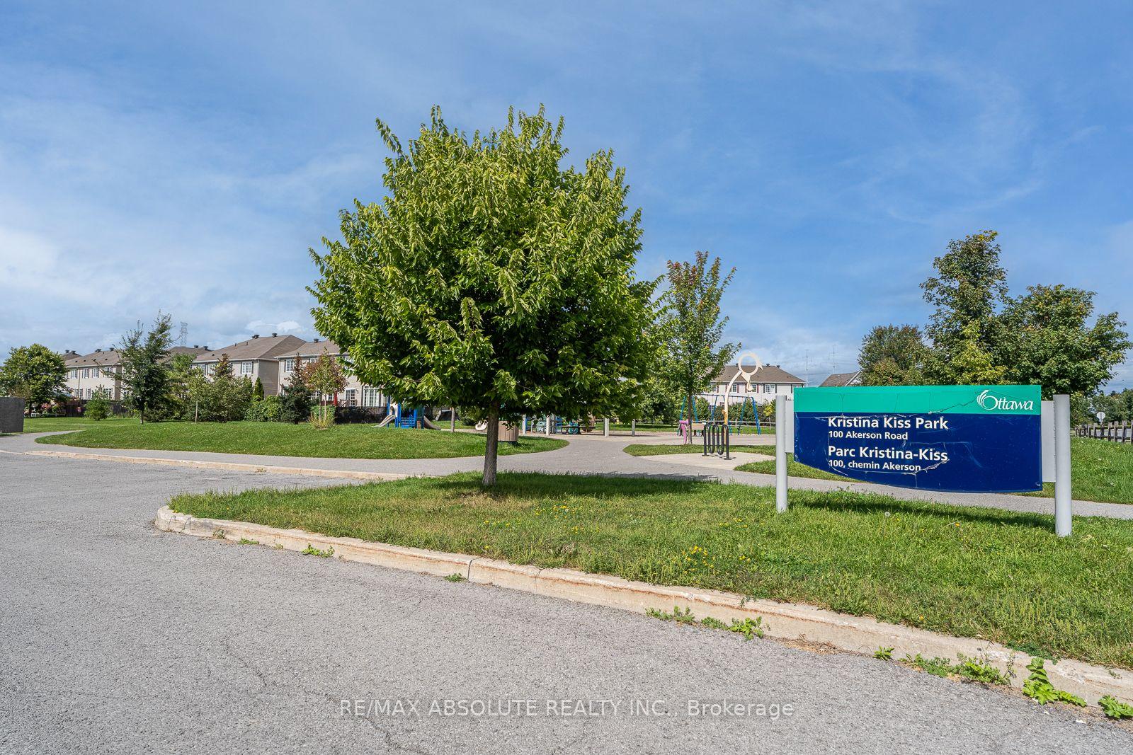 Photo 33 of 1070 Northgraves Crescent, Ottawa, Kanata - Emerald Meadows/Trailwest — HOMEH