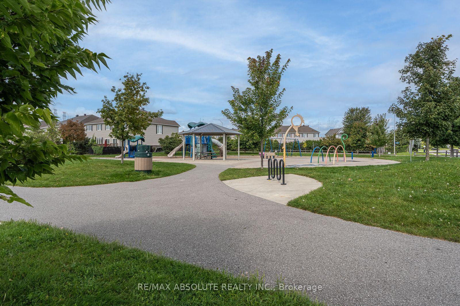 Photo 37 of 1070 Northgraves Crescent, Ottawa, Kanata - Emerald Meadows/Trailwest — HOMEH