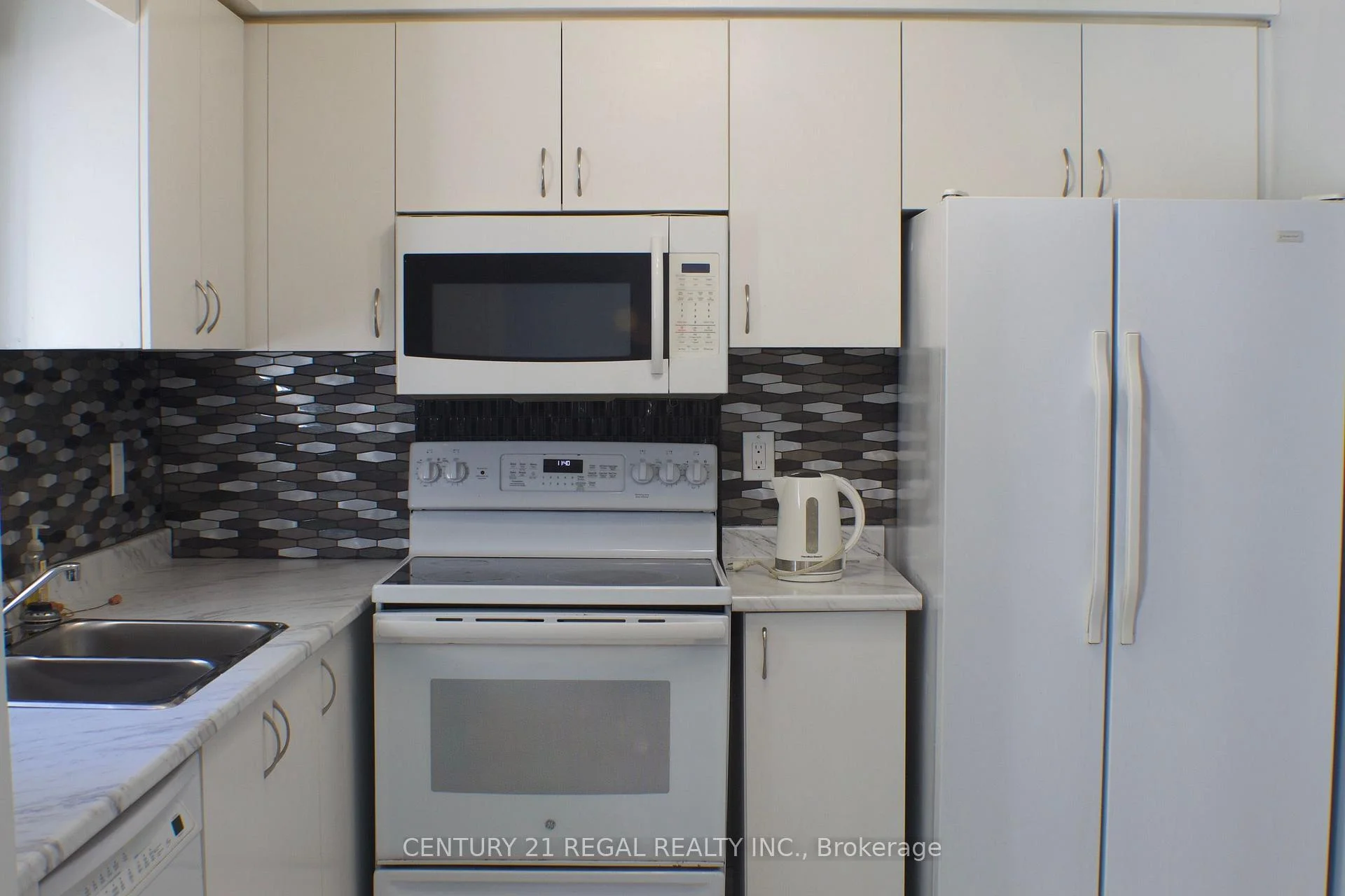 Photo 50 of 67 Fulton Crescent, Whitby, Williamsburg — HOMEH