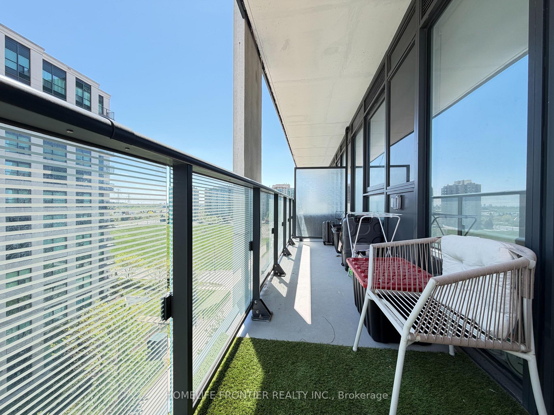 Photo 21 of Unit 607, 105 Oneida Crescent, Richmond Hill, Langstaff — HOMEH