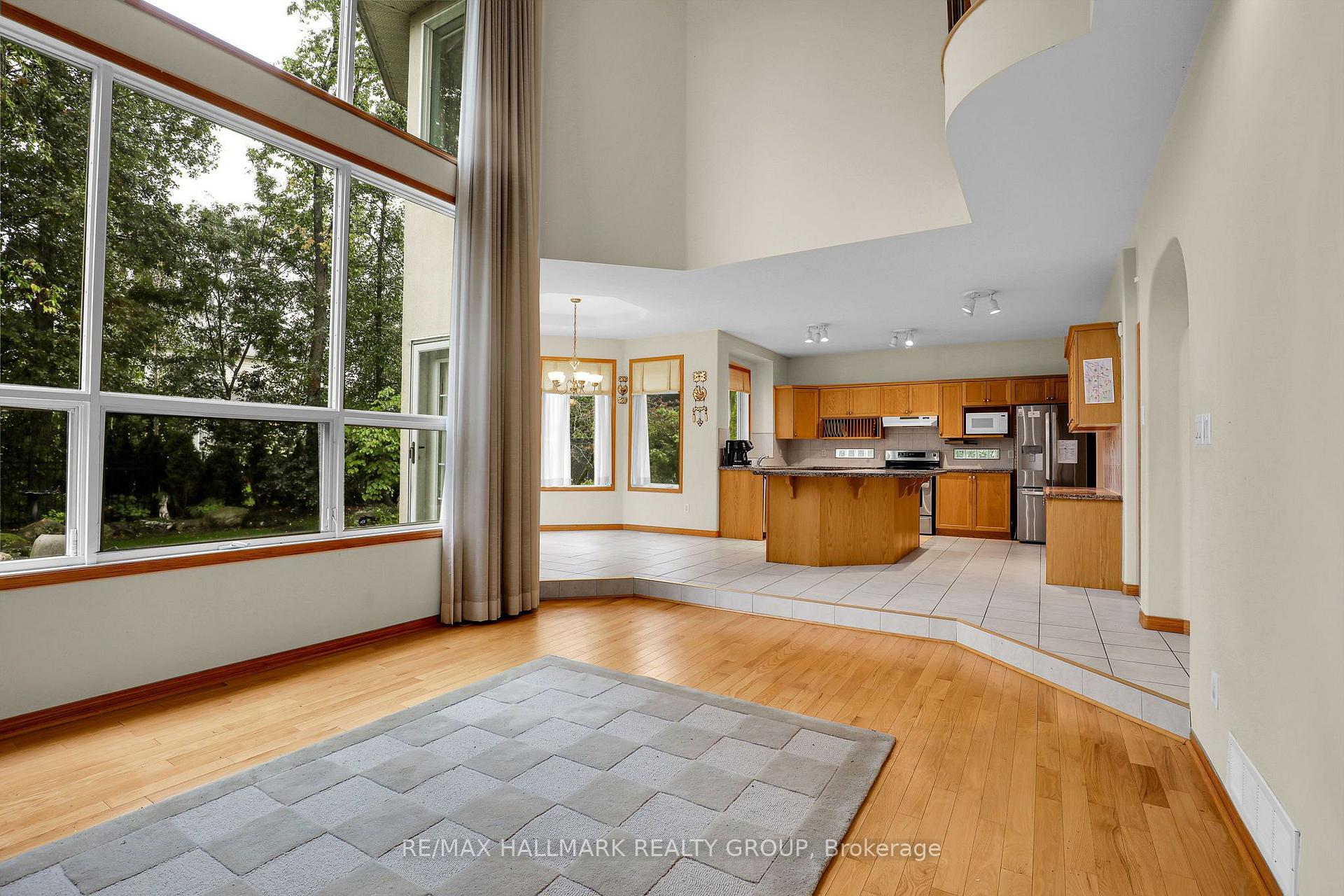 Photo 3 of 11 Riverstone Drive, Ottawa, Barrhaven - Stonebridge — HOMEH