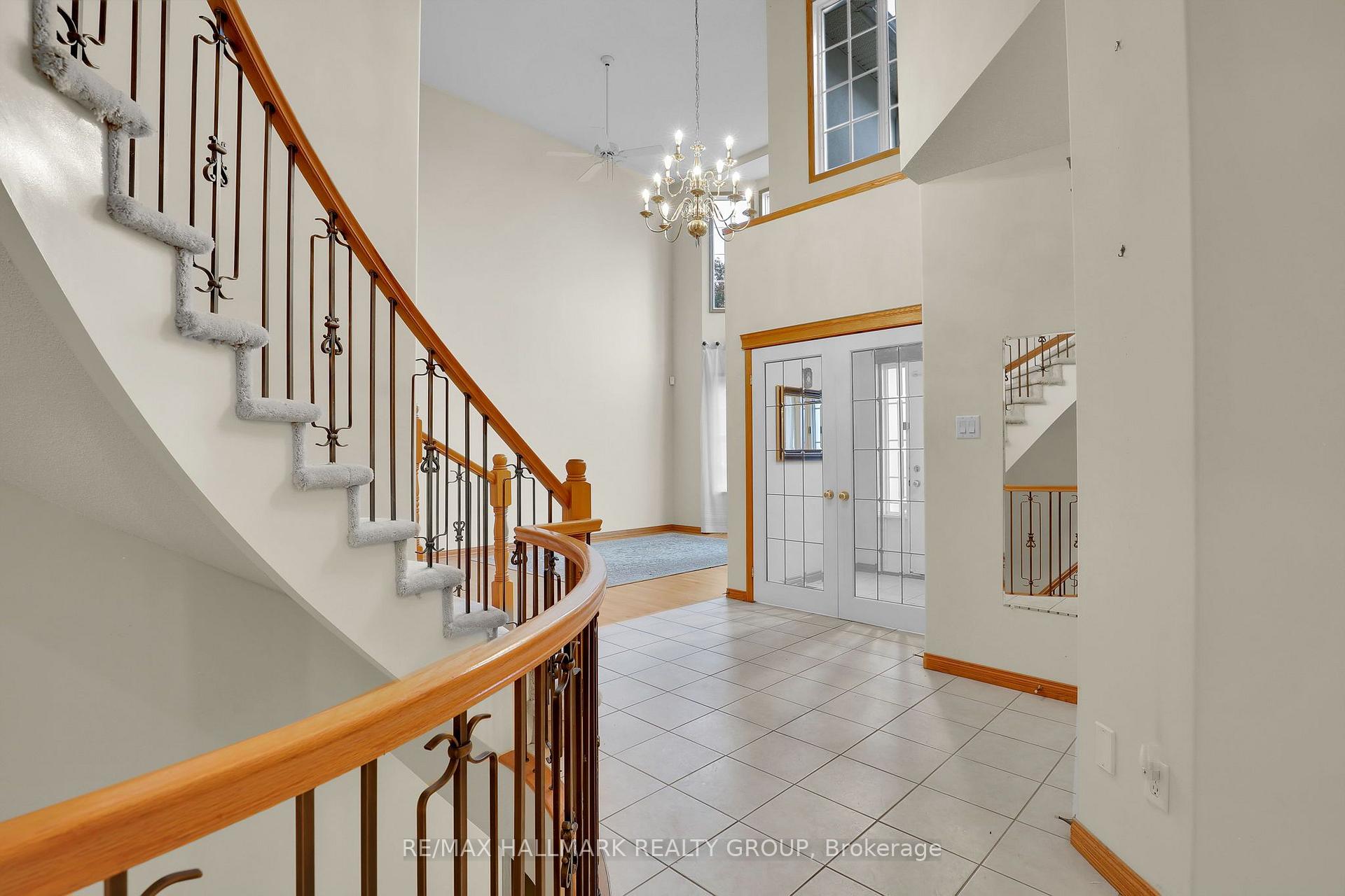 Photo 7 of 11 Riverstone Drive, Ottawa, Barrhaven - Stonebridge — HOMEH