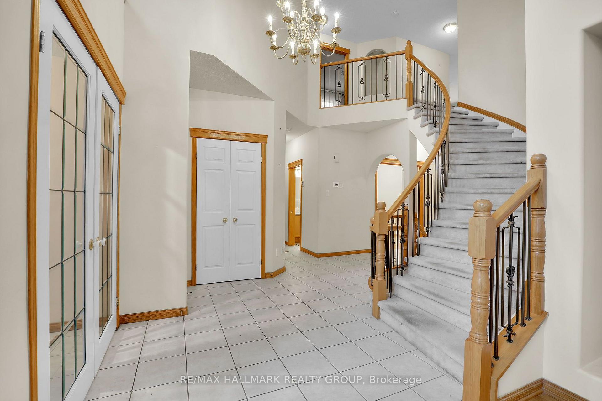 Photo 8 of 11 Riverstone Drive, Ottawa, Barrhaven - Stonebridge — HOMEH