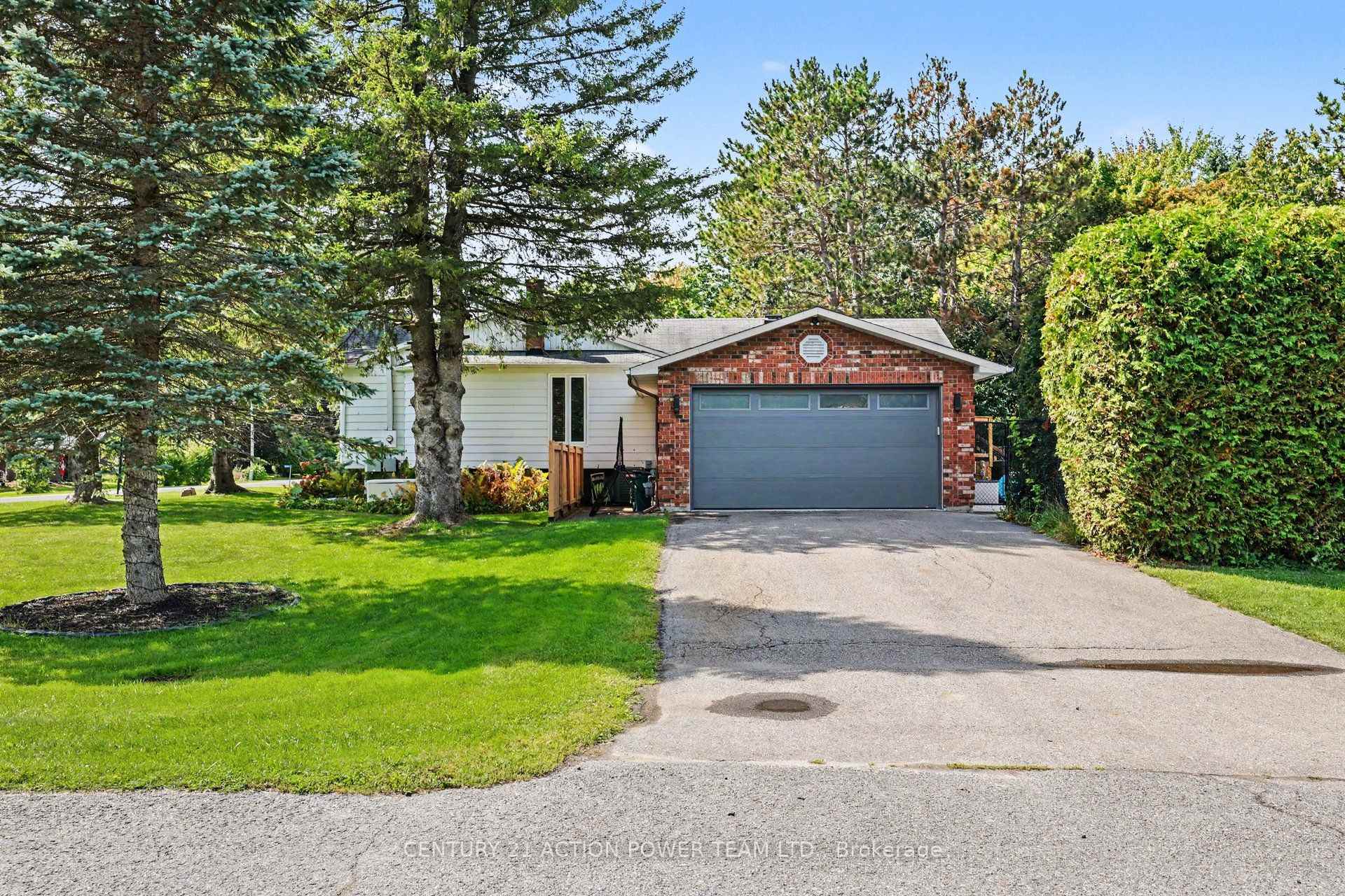 Photo 5 of 980 Galaxie Avenue, Ottawa, Navan — HOMEH