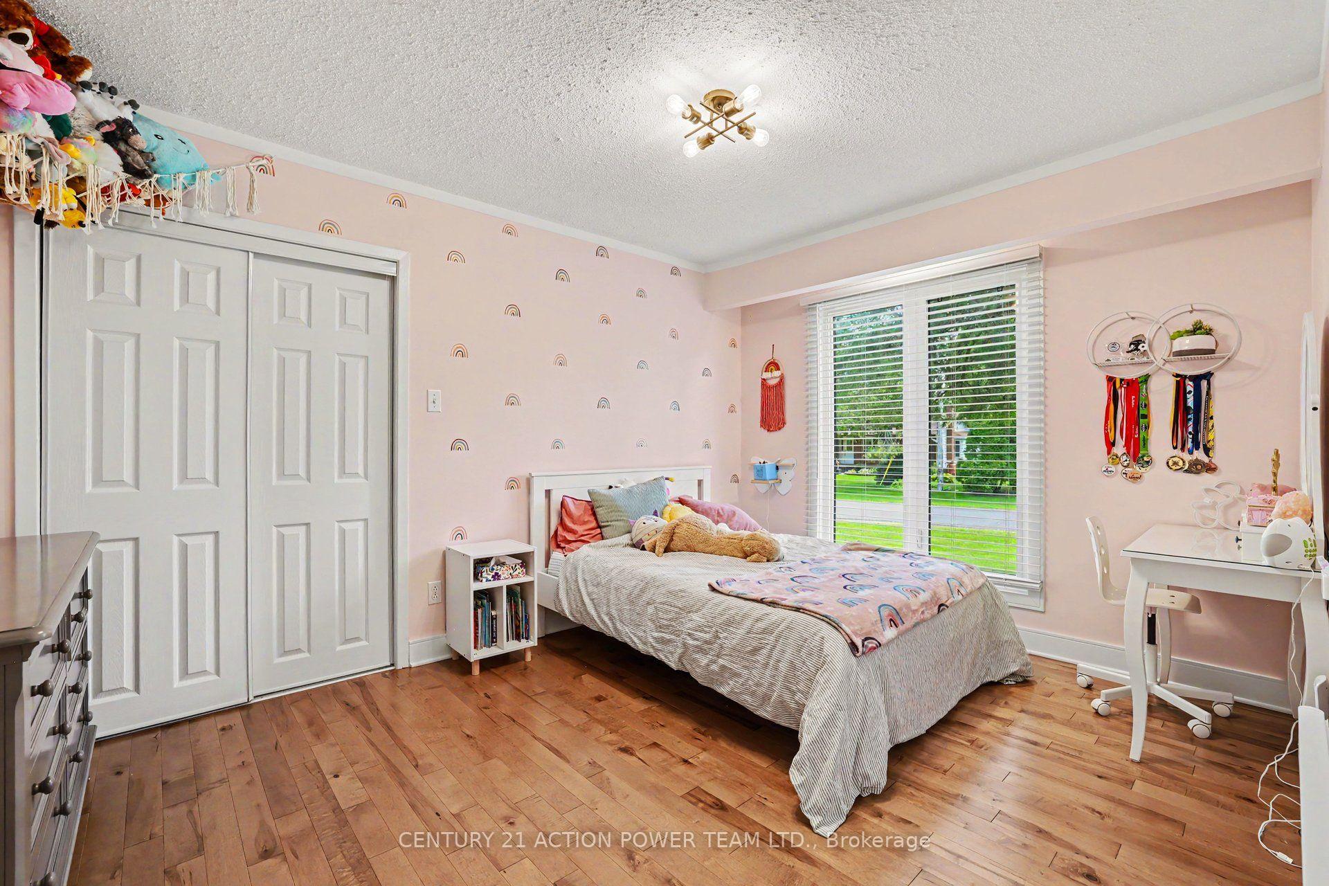 Photo 25 of 980 Galaxie Avenue, Ottawa, Navan — HOMEH