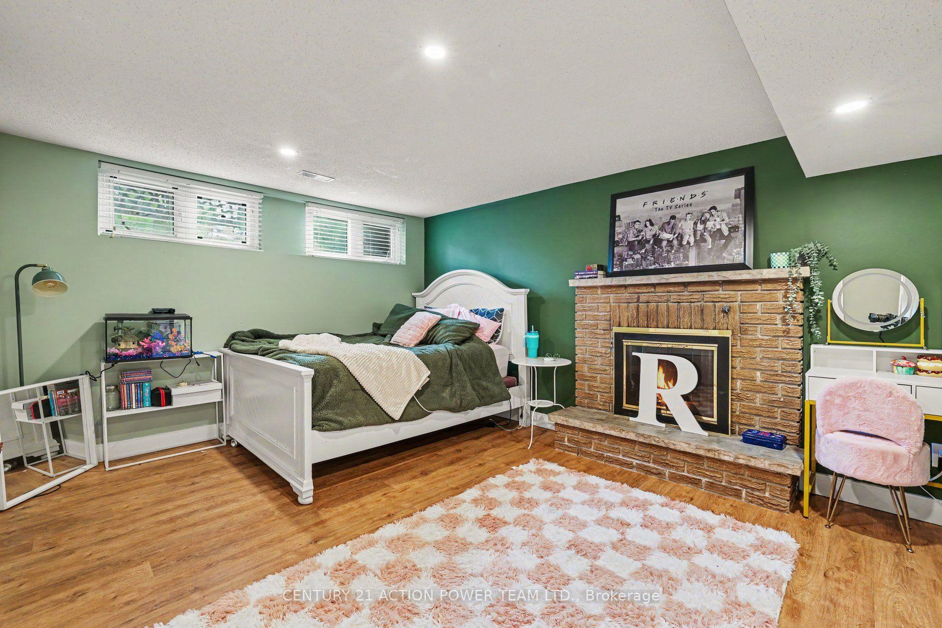 Photo 33 of 980 Galaxie Avenue, Ottawa, Navan — HOMEH