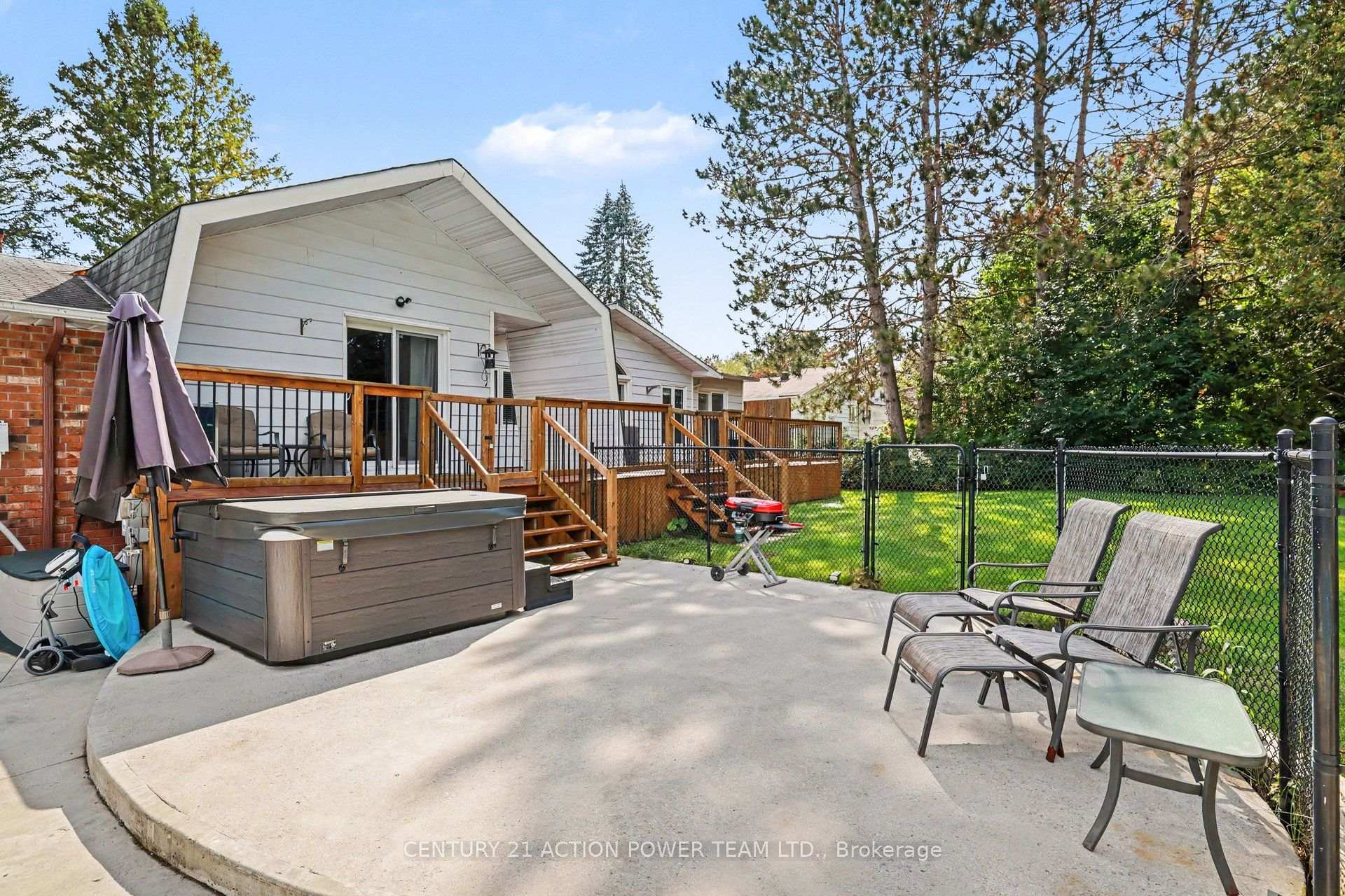 Photo 34 of 980 Galaxie Avenue, Ottawa, Navan — HOMEH