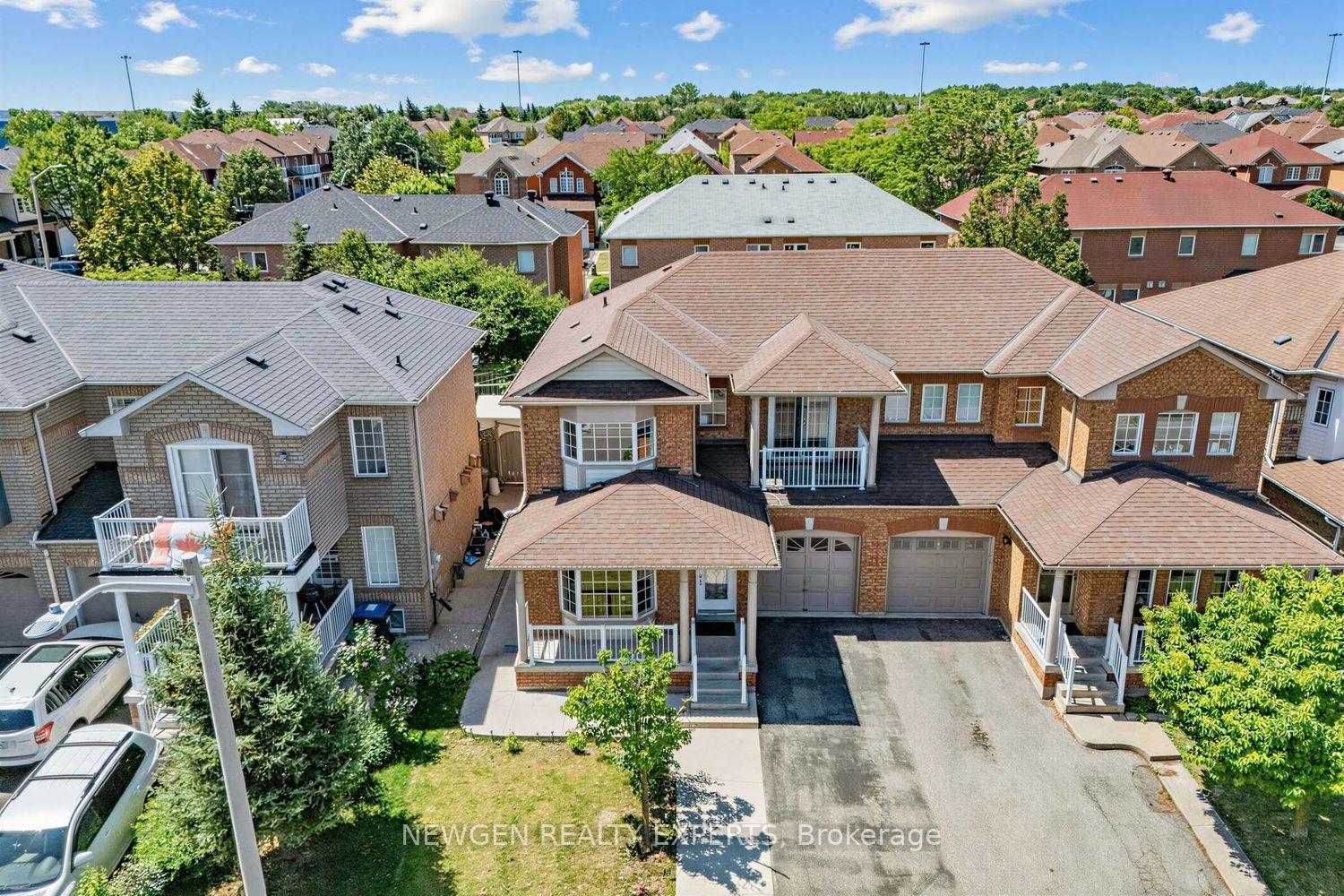 Photo 1 of 10 Checkerberry Crescent, Brampton, Sandringham-Wellington — HOMEH