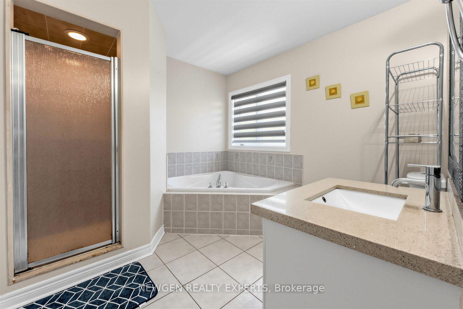 Photo 19 of 10 Checkerberry Crescent, Brampton, Sandringham-Wellington — HOMEH
