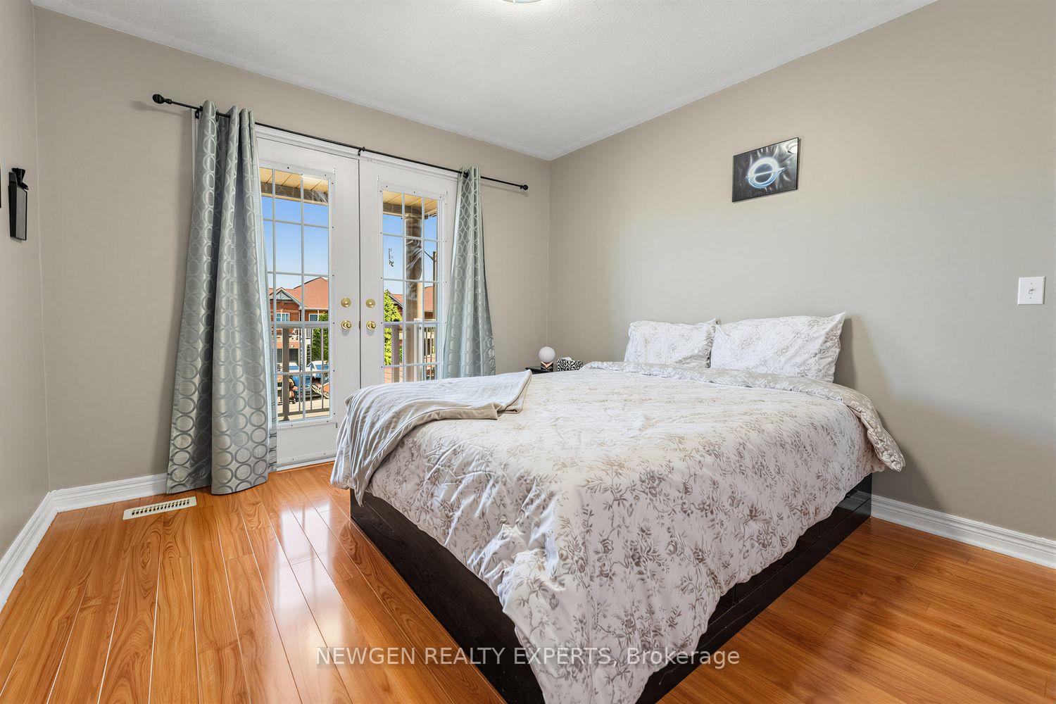 Photo 20 of 10 Checkerberry Crescent, Brampton, Sandringham-Wellington — HOMEH