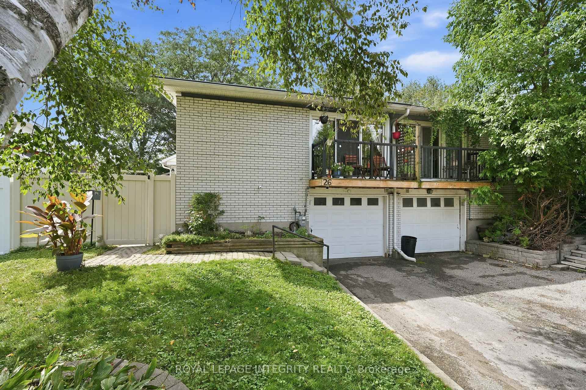 Photo 2 of 26 Woodmount Crescent, Ottawa, Borden Farm/Stewart Farm/Carleton Heights/Parkwood Hills — HOMEH