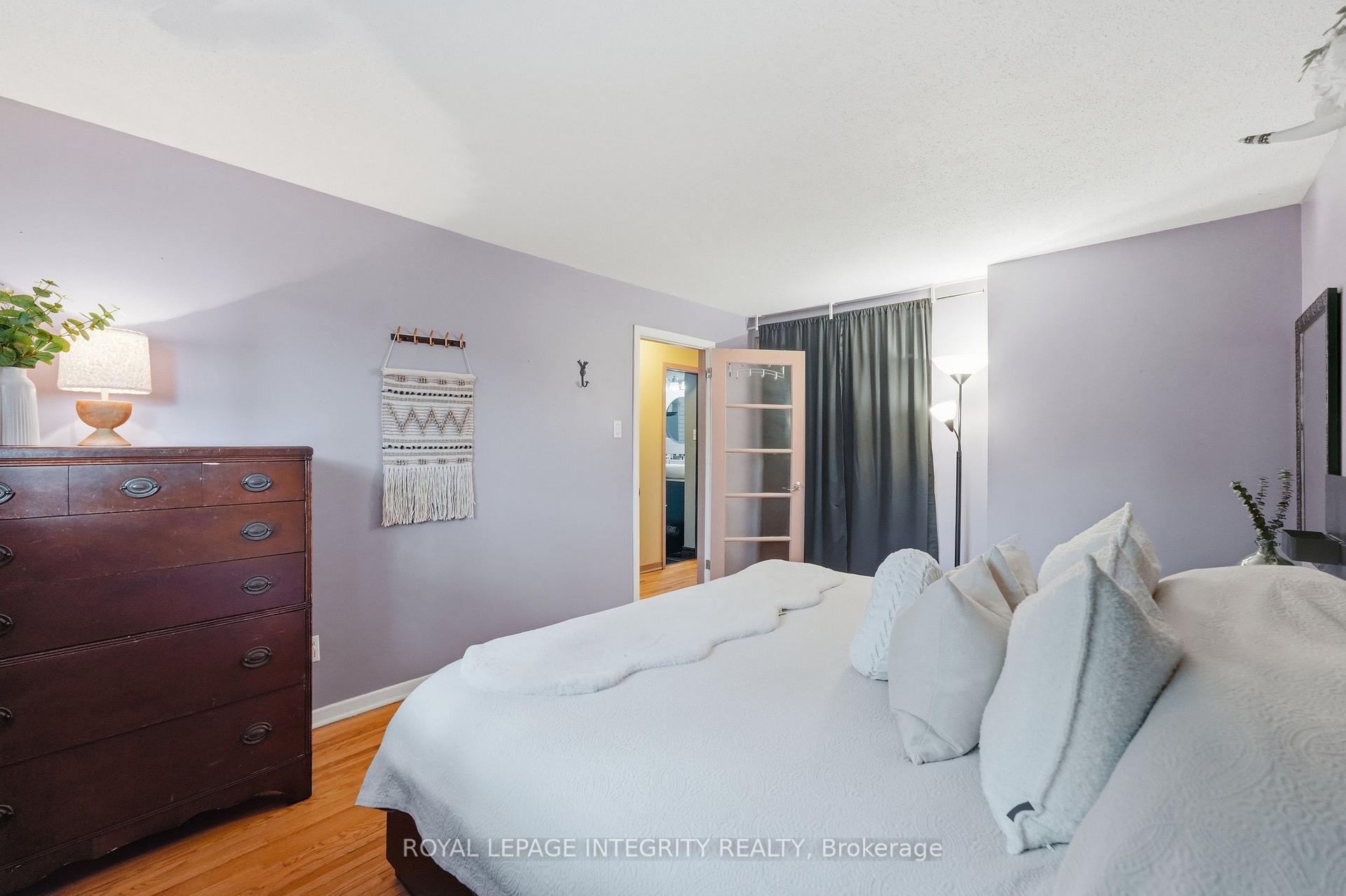 Photo 21 of 26 Woodmount Crescent, Ottawa, Borden Farm/Stewart Farm/Carleton Heights/Parkwood Hills — HOMEH