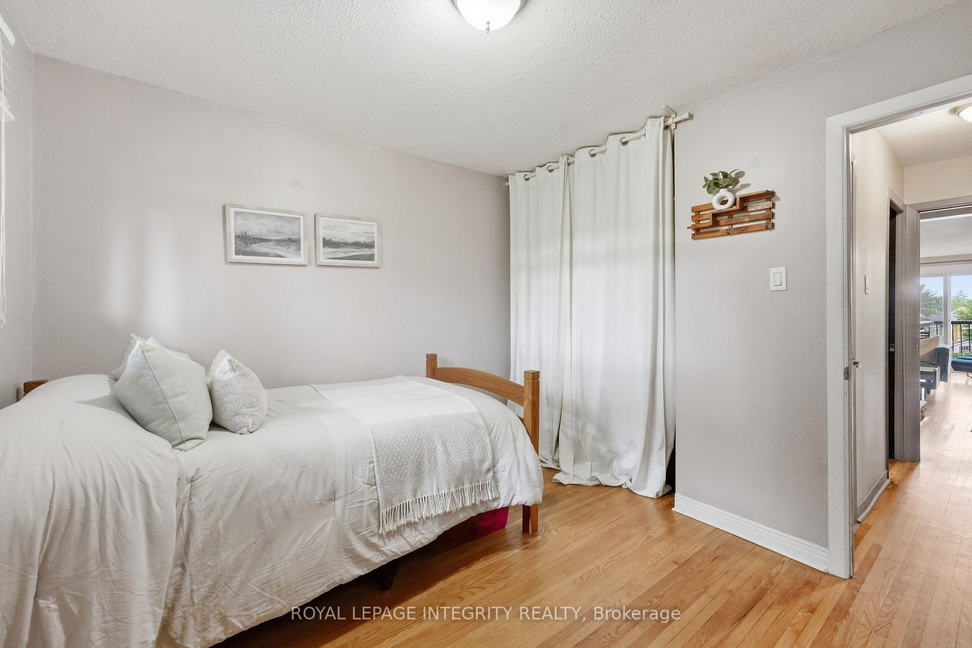 Photo 23 of 26 Woodmount Crescent, Ottawa, Borden Farm/Stewart Farm/Carleton Heights/Parkwood Hills — HOMEH