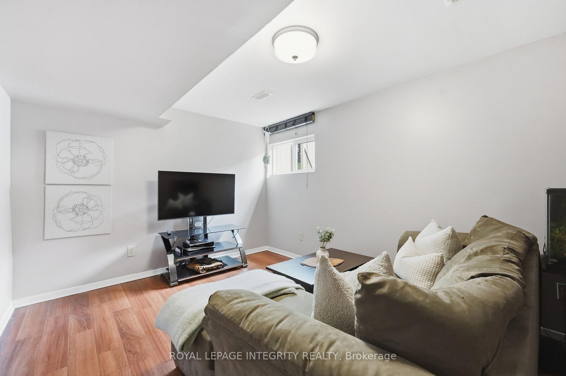 Photo 25 of 26 Woodmount Crescent, Ottawa, Borden Farm/Stewart Farm/Carleton Heights/Parkwood Hills — HOMEH