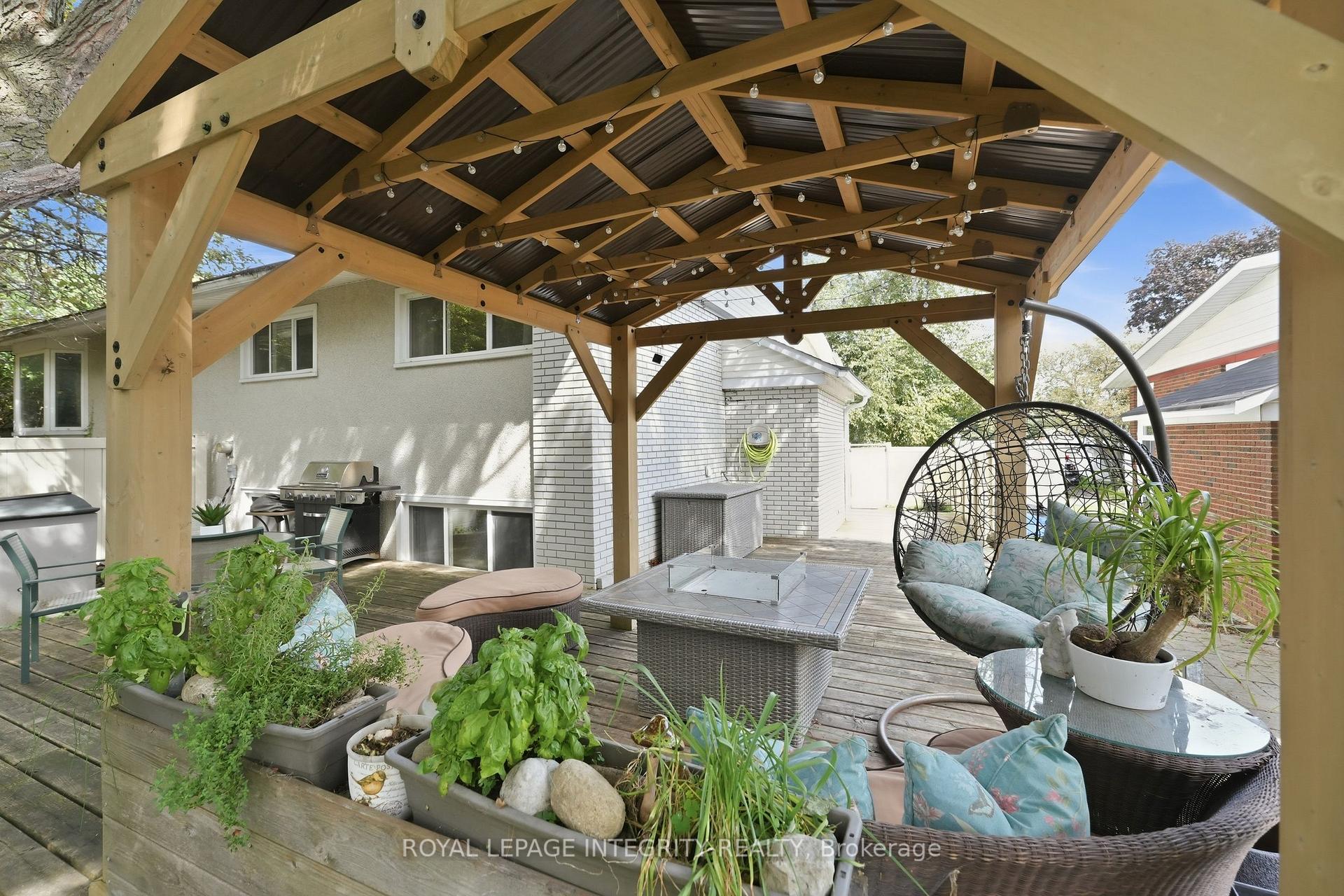 Photo 33 of 26 Woodmount Crescent, Ottawa, Borden Farm/Stewart Farm/Carleton Heights/Parkwood Hills — HOMEH