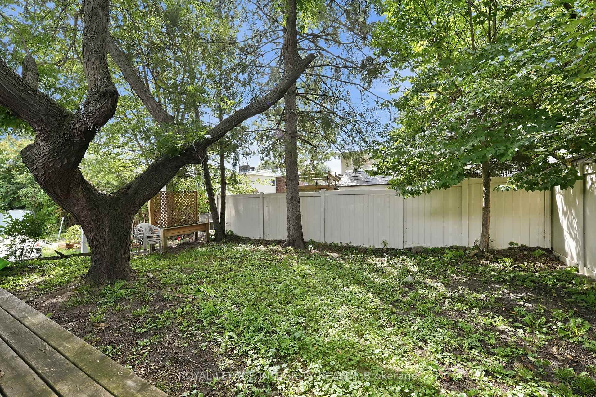 Photo 36 of 26 Woodmount Crescent, Ottawa, Borden Farm/Stewart Farm/Carleton Heights/Parkwood Hills — HOMEH