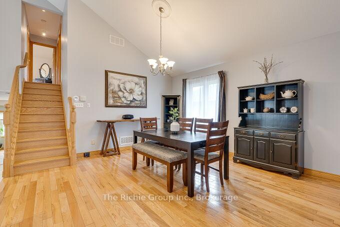 Photo 7 of 624 Cedar Street W, Shelburne — HOMEH