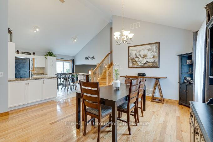 Photo 8 of 624 Cedar Street W, Shelburne — HOMEH