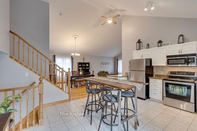 Photo 14 of 624 Cedar Street W, Shelburne — HOMEH