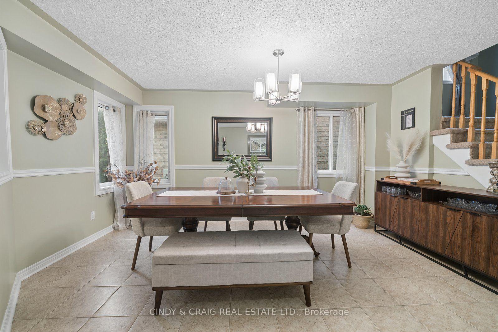Photo 4 of 87 Beckett Crescent, Clarington, Courtice — HOMEH