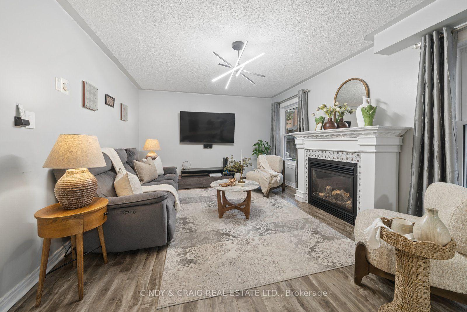 Photo 8 of 87 Beckett Crescent, Clarington, Courtice — HOMEH