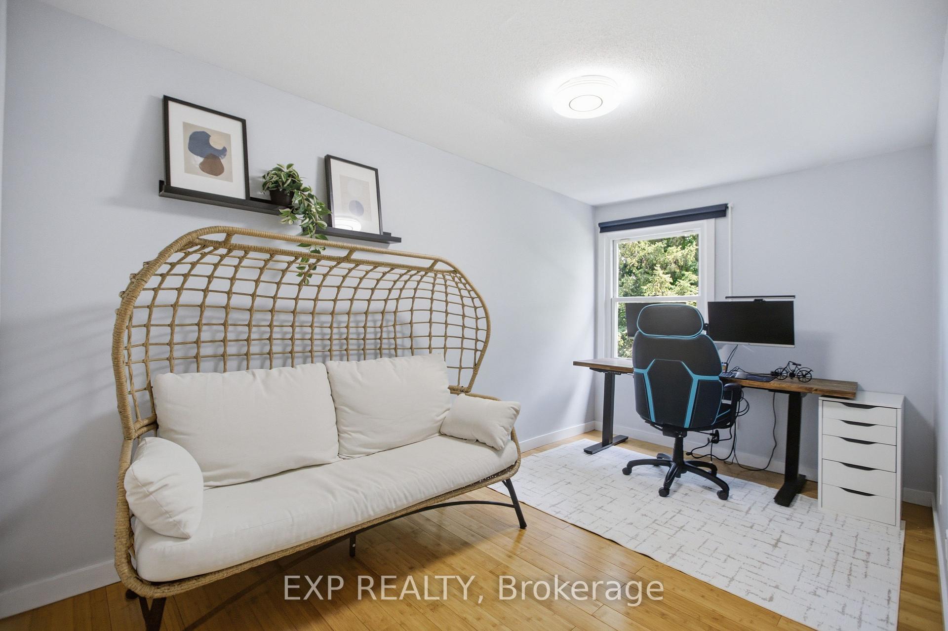 Photo 18 of 2092 Eric Crescent, Ottawa, Pineview — HOMEH