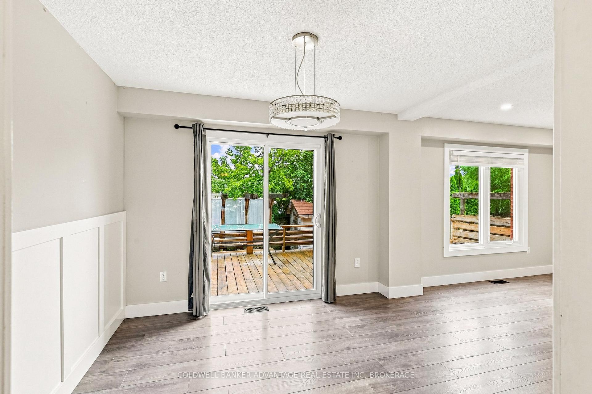 Photo 11 of 39 Dundee Drive, St. Catharines, Secord Woods — HOMEH