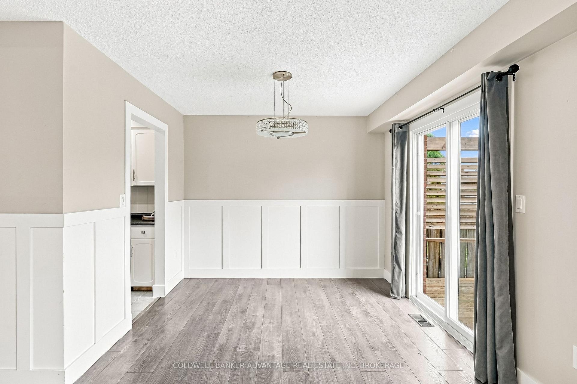 Photo 12 of 39 Dundee Drive, St. Catharines, Secord Woods — HOMEH