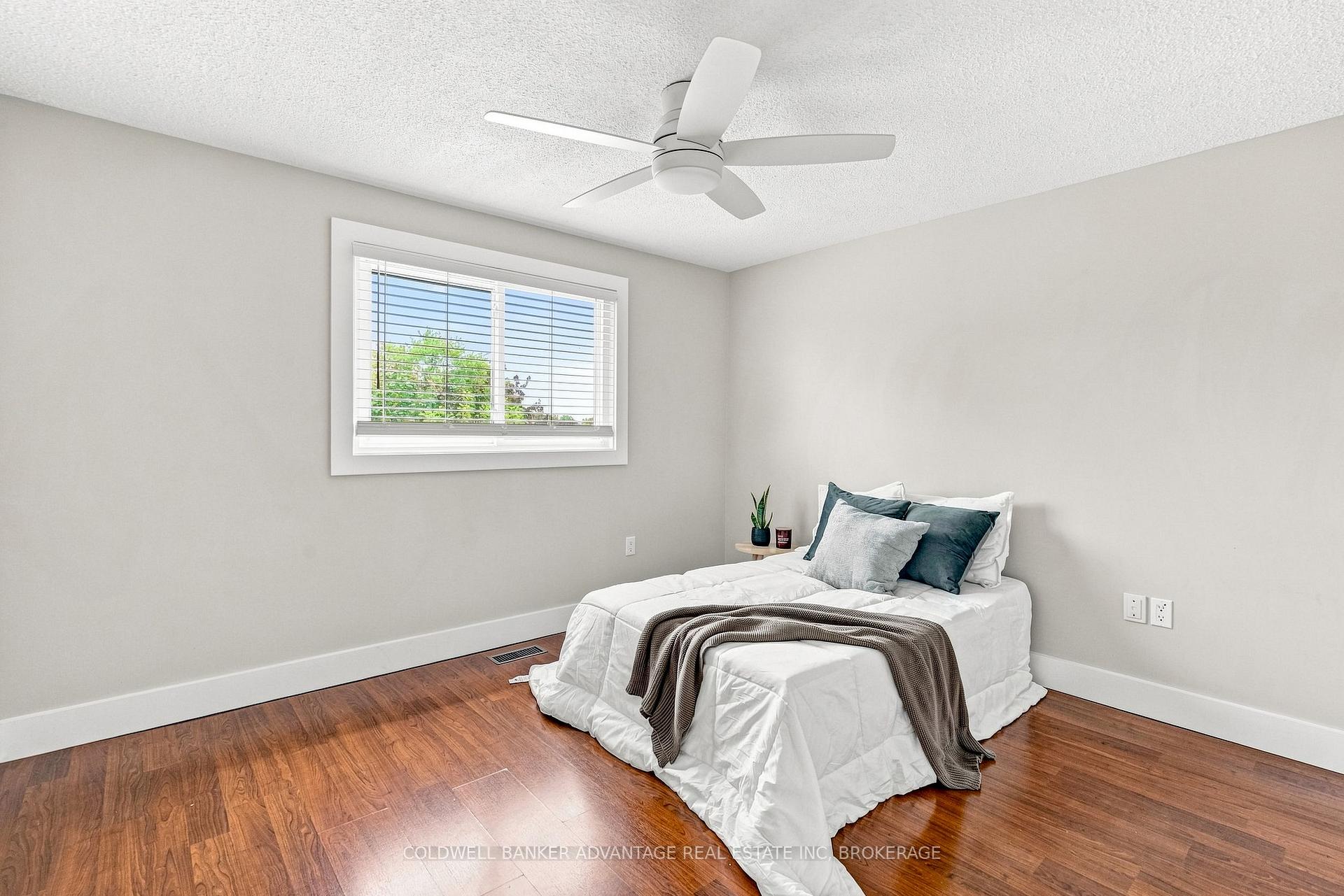 Photo 21 of 39 Dundee Drive, St. Catharines, Secord Woods — HOMEH