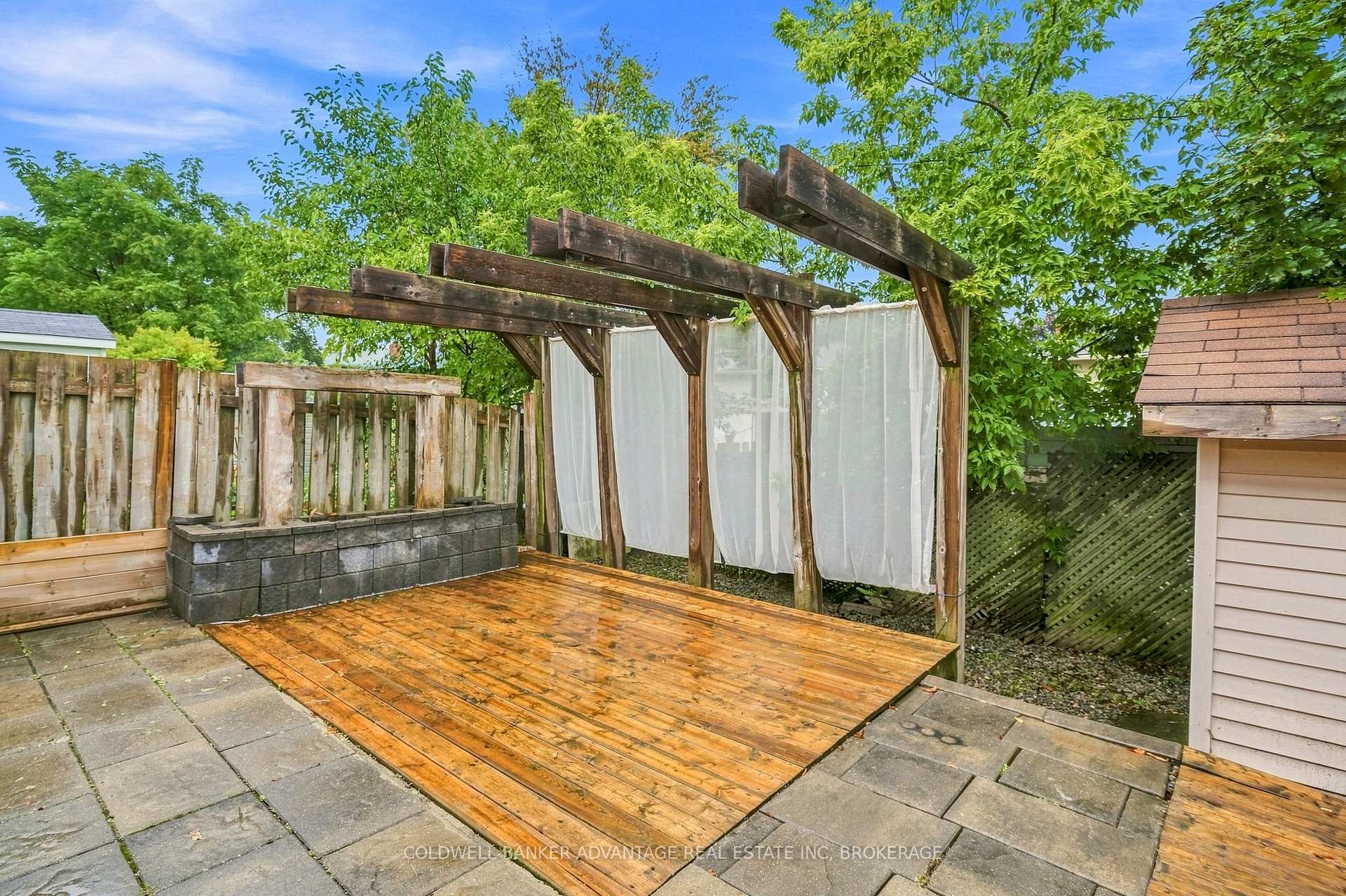 Photo 36 of 39 Dundee Drive, St. Catharines, Secord Woods — HOMEH