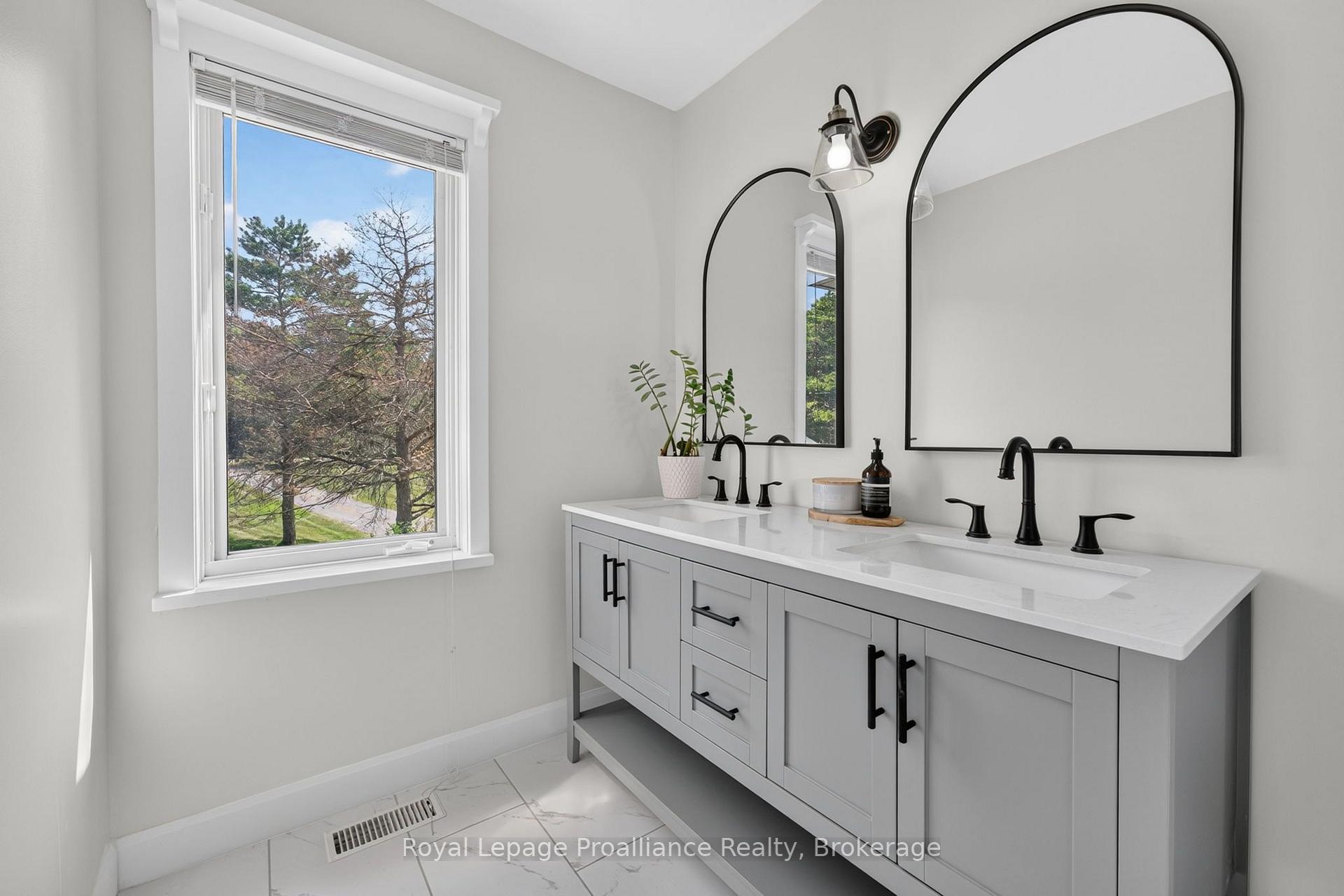 Photo 14 of 3561 Vienna Crescent, Frontenac, Frontenac South — HOMEH