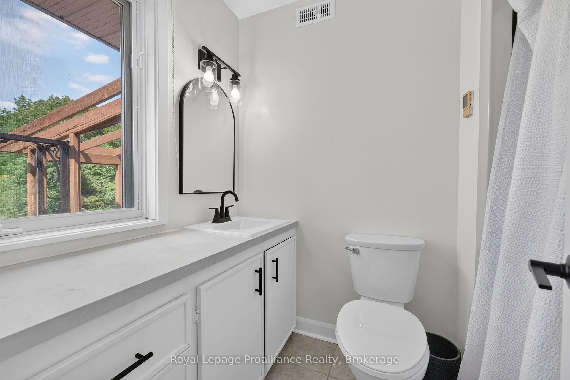 Photo 18 of 3561 Vienna Crescent, Frontenac, Frontenac South — HOMEH