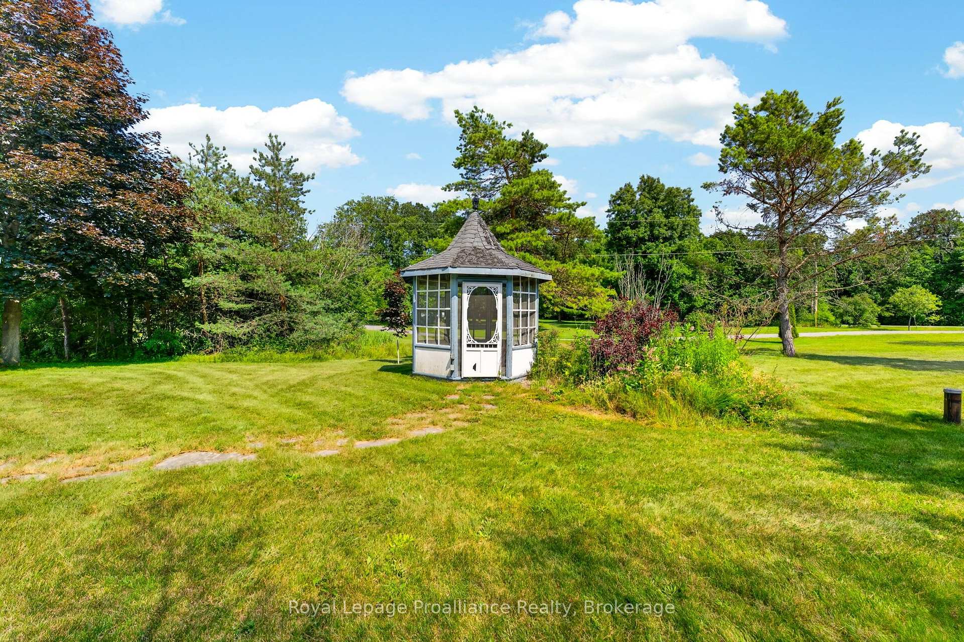 Photo 37 of 3561 Vienna Crescent, Frontenac, Frontenac South — HOMEH
