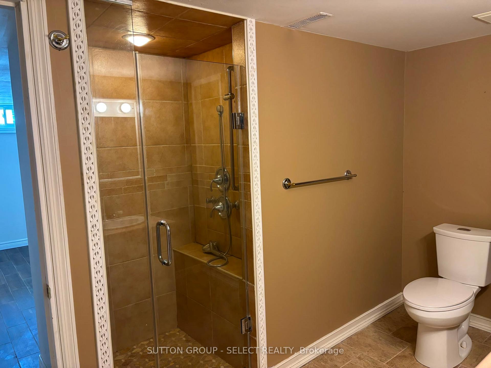 Photo 26 of 316 Ridgewood Crescent, London, South D — HOMEH