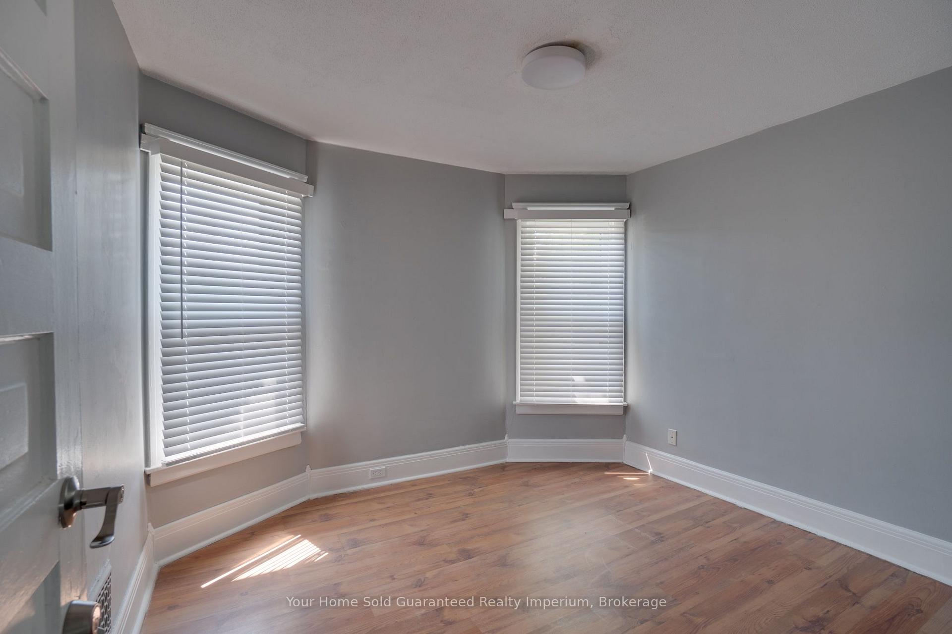Photo 15 of 1420 University Avenue W, Windsor, Windsor University District — HOMEH