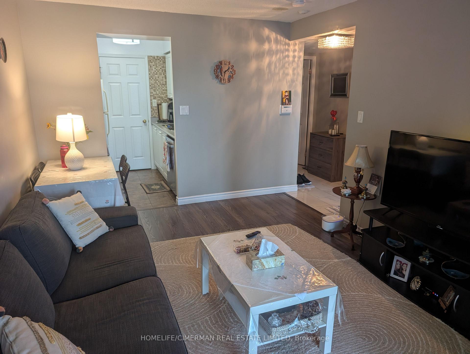 Photo 3 of Unit 921, 233 Beecroft Road, North York, Willowdale West — HOMEH