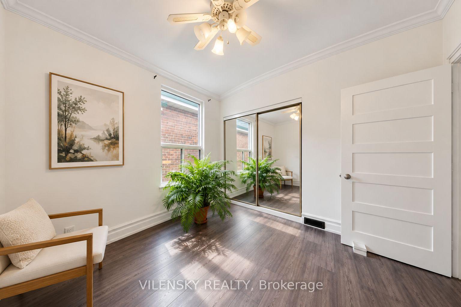 Photo 11 of 41 Lakeview Avenue, Toronto, Trinity-Bellwoods — HOMEH